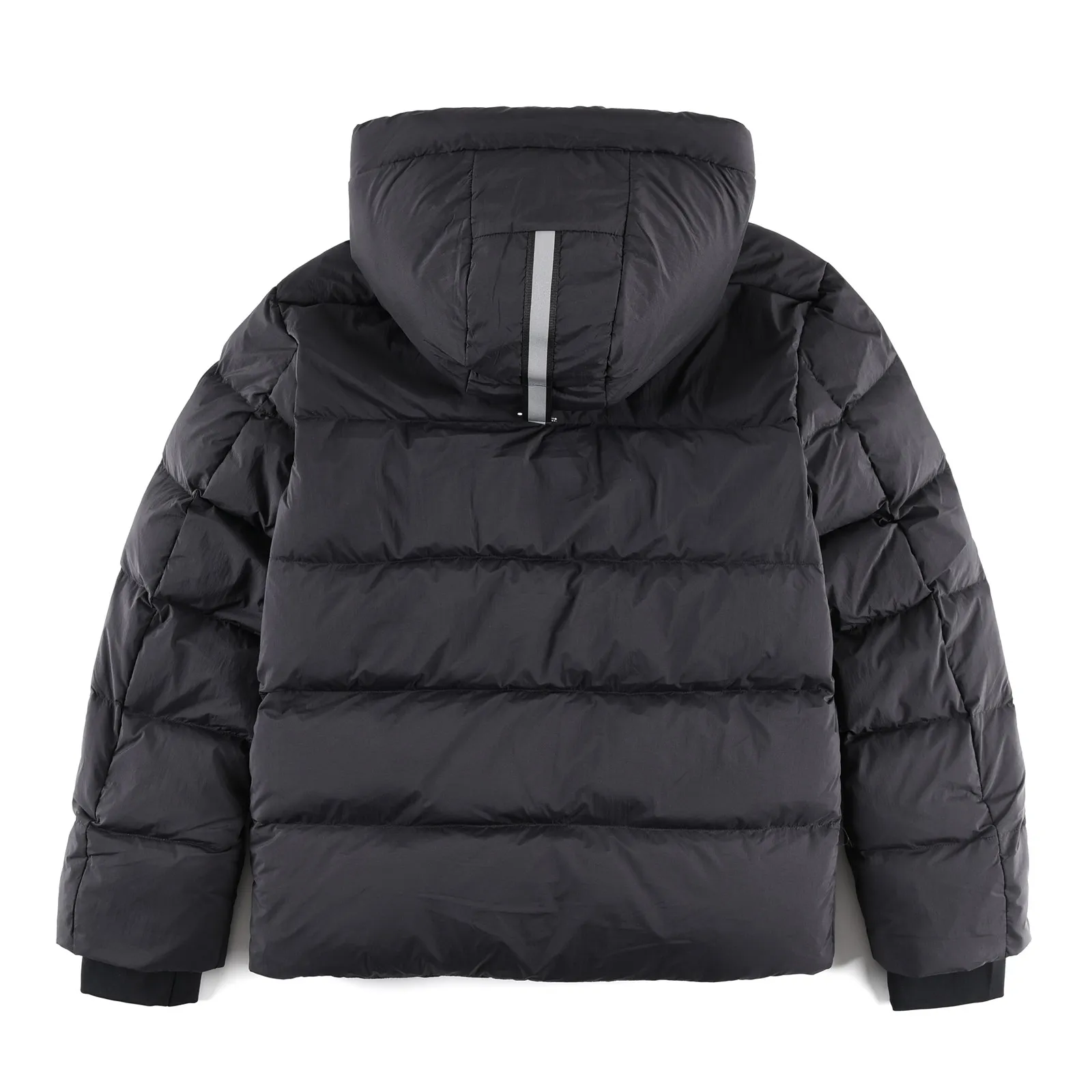 P850 with dust bag +10 Ouyang Nana 2nd generation latest CANADA GOOES goose black label down jacket A must-have goose black label down jacket in the outerwear industry! The latest designer styles! Big goose down jacket has always been a fashion favorite and is loved by celebrities from all walks of life! Fashionable hooded cut, high-end customer-supplied fine goose down, high resilience, smooth zipper, strong and firm. Pockets on both sides can store small items, free your hands, and you can go out without worries. It can also meet the need of putting your hands in your pockets👏👏Produced by Big Goose, it can be used as a group uniform by many celebrities. This down jacket uses a double-layer anti-down lining design, which has strong windproof performance and will be very warm in winter! New standard 90% goose down filling, high fluffiness, windproof hooded design. When walking outdoors, pull the collar to the highest position, put your hands in the pockets and it will be very warm. It can be easily controlled by all body types! The interior is equipped with an elastic snow skirt design for better wrapping. The simple and neat style design highlights the masculine temperament. The impeccable style is classic and never goes out of style. It is warm and practical, and it is versatile! You can enter with your eyes closed! Color: Black Khaki Size: XS-XXL